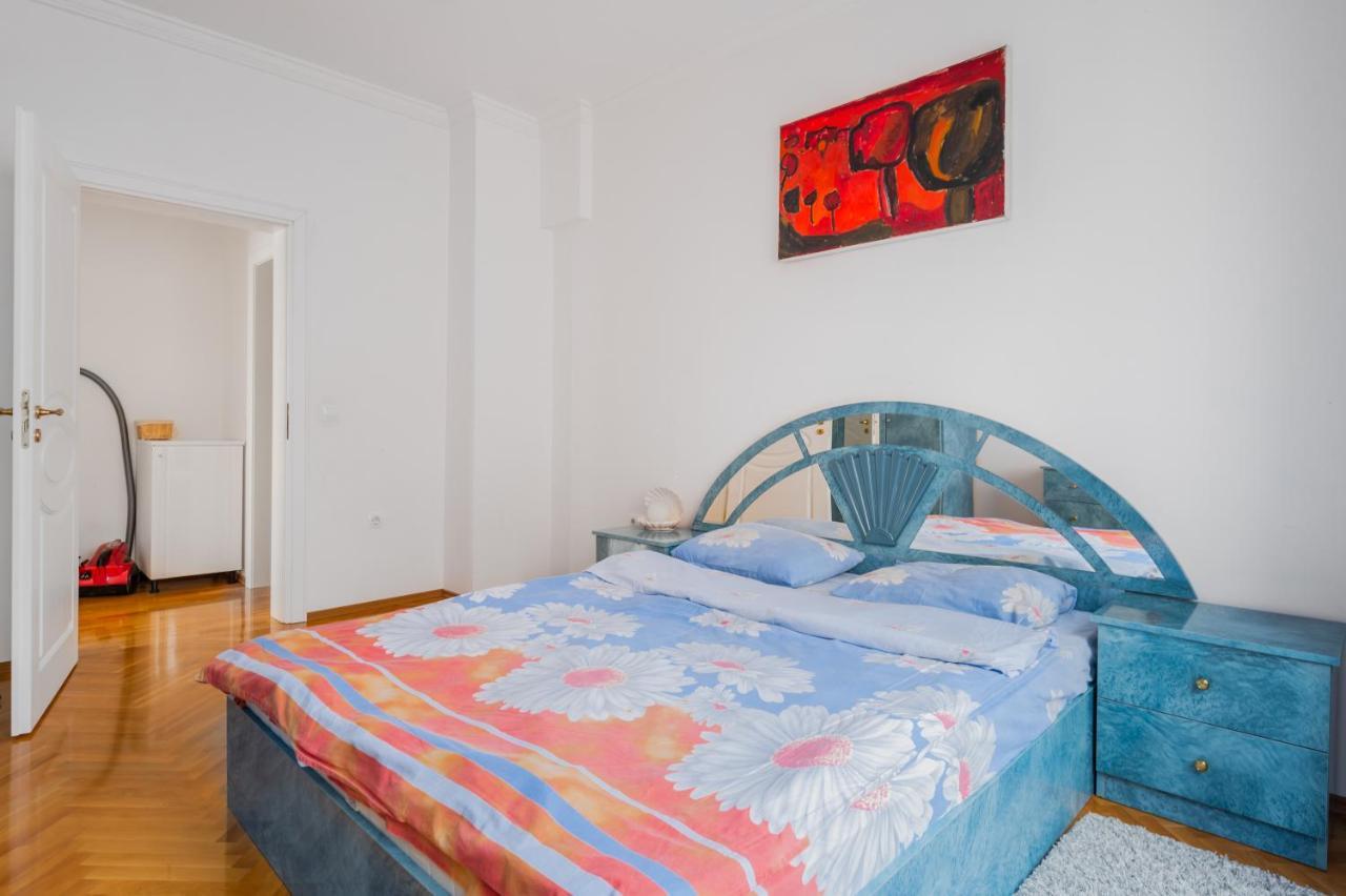 Central 2-Bd Bright Apartment In Sofia By Flat Mаnager Ngoại thất bức ảnh