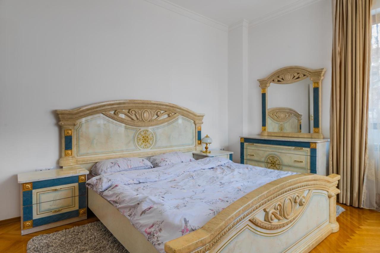 Central 2-Bd Bright Apartment In Sofia By Flat Mаnager Ngoại thất bức ảnh